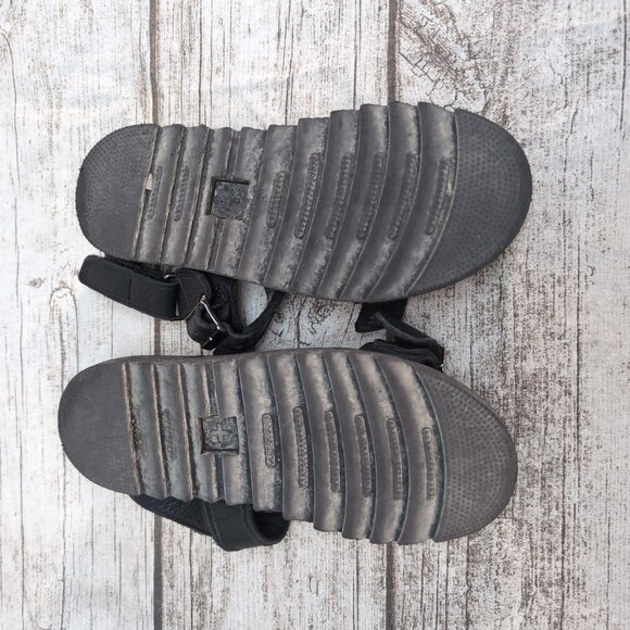Dr Martens Kyle J Sandals Youth Size 3 - Picture 5 of 5